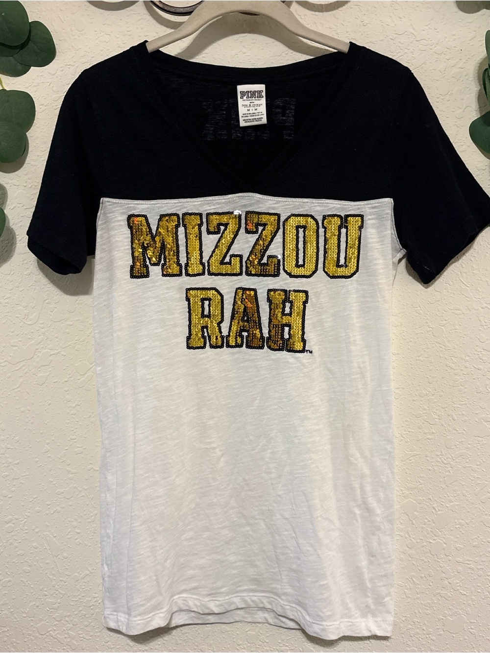 Y2K Victoria’s Secret PINK MIZZOU RAH' Sequin MU Baby Tee✨